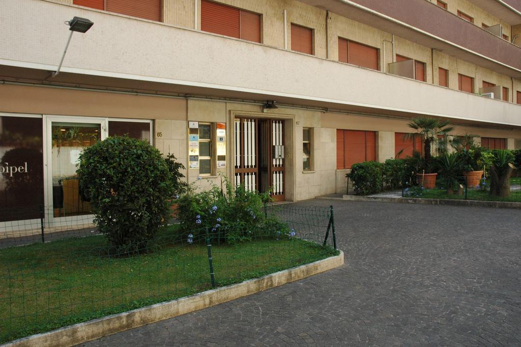 La Residenza Degli Angeli Lägenhet Rom Exteriör bild